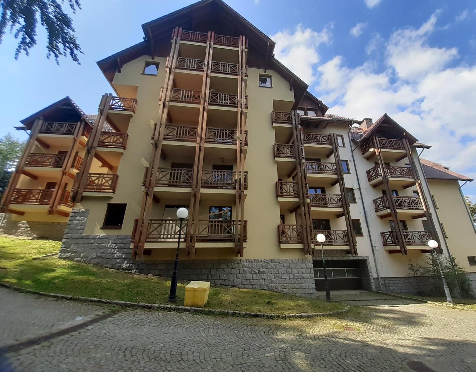 Szklar-ski Apartment *